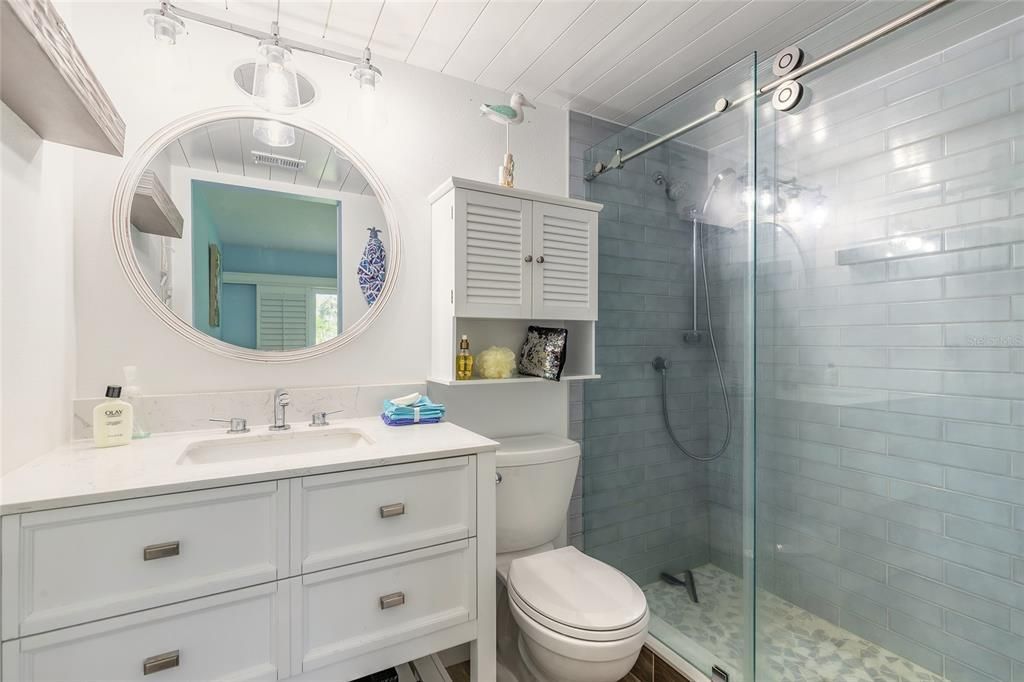 待售: $469,900 (2 贝兹, 2 浴室, 1134 平方英尺)