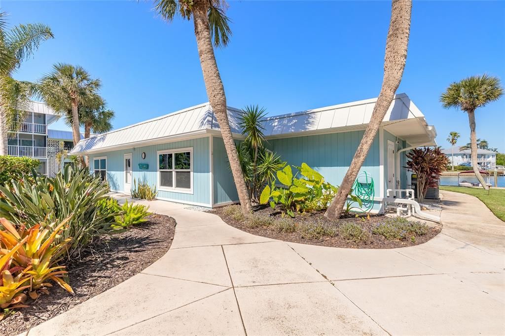 待售: $469,900 (2 贝兹, 2 浴室, 1134 平方英尺)