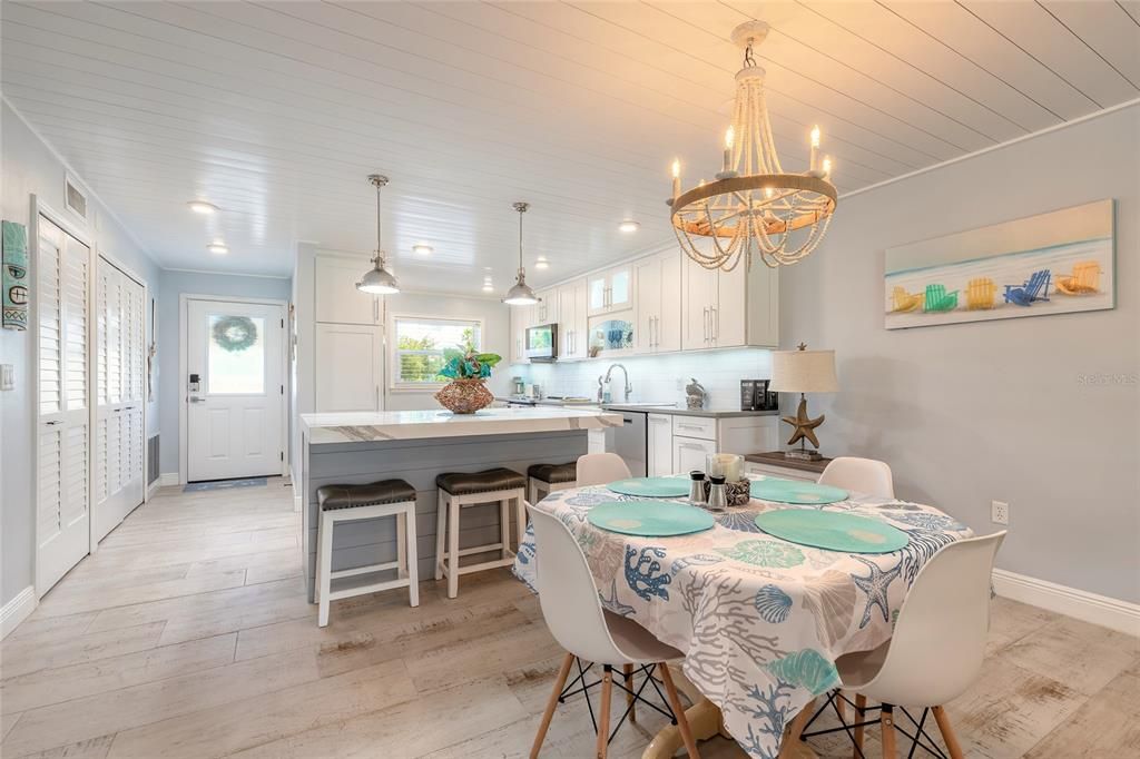 待售: $469,900 (2 贝兹, 2 浴室, 1134 平方英尺)