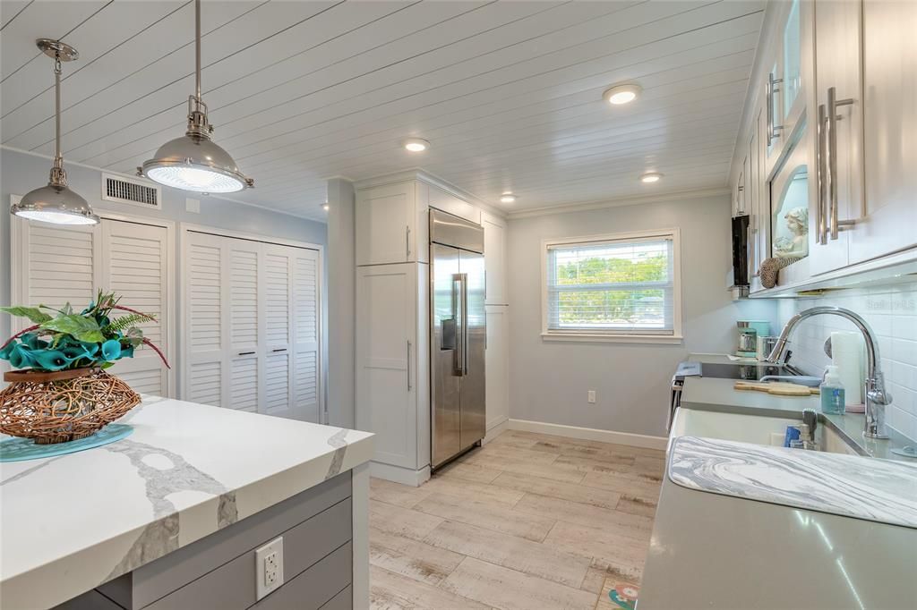 待售: $469,900 (2 贝兹, 2 浴室, 1134 平方英尺)