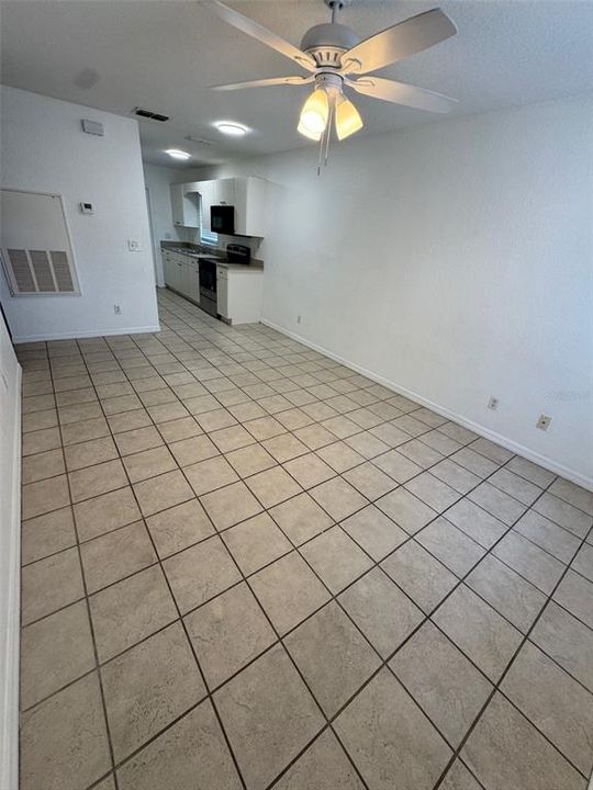 For Rent: $1,249 (2 beds, 1 baths, 800 Square Feet)