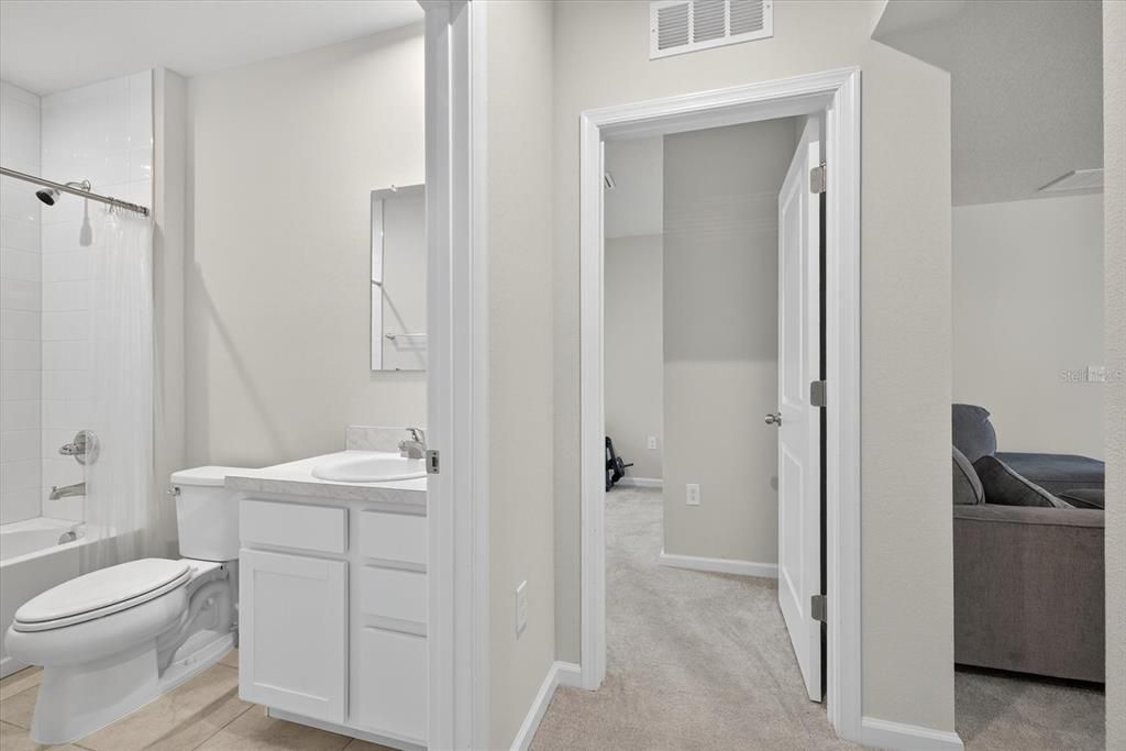 Под контрактом: $280,000 (3 спален, 2 ванн, 1333 Квадратных фут)