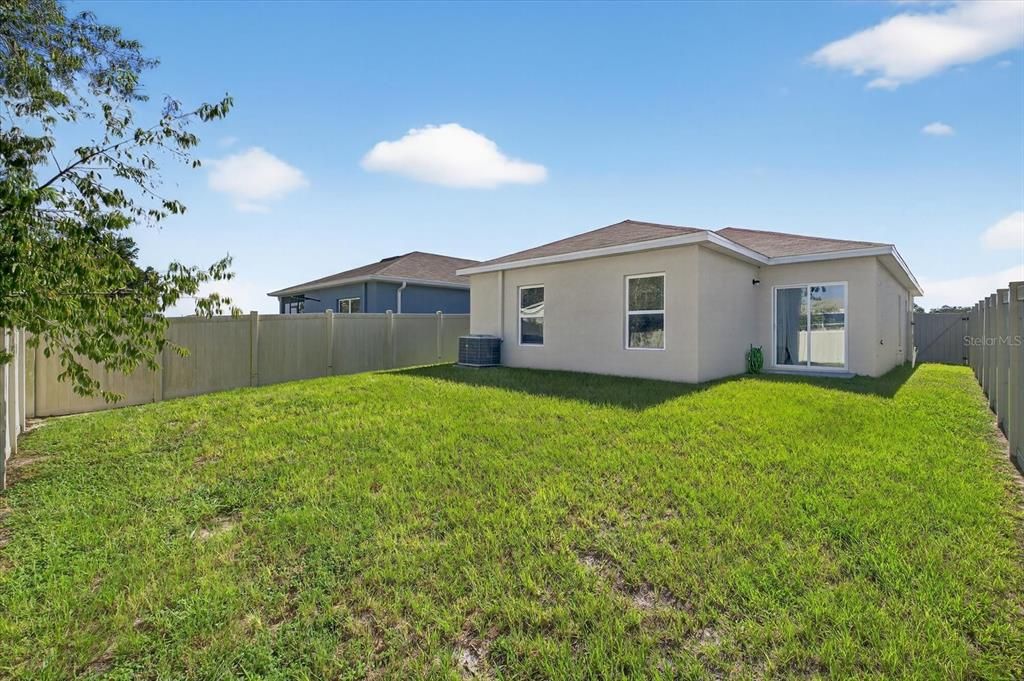 Под контрактом: $280,000 (3 спален, 2 ванн, 1333 Квадратных фут)