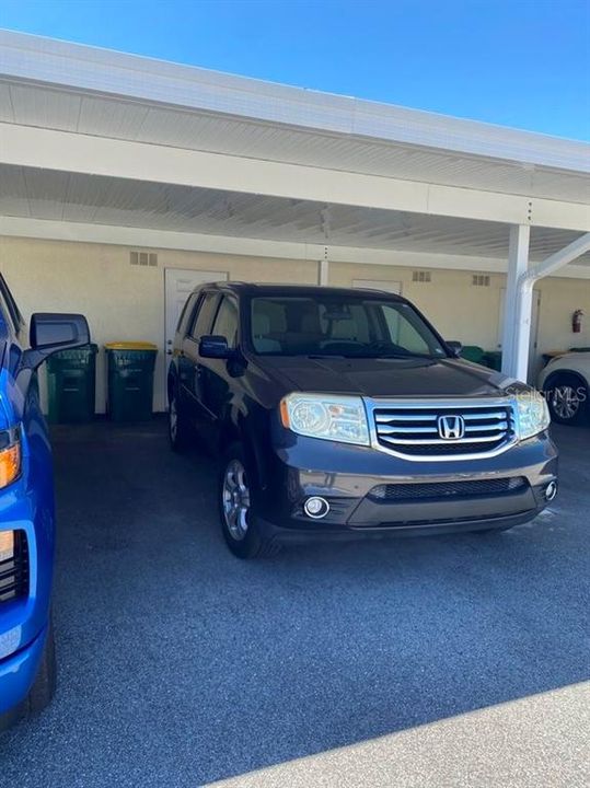 合同活跃: $130,000 (2 贝兹, 2 浴室, 933 平方英尺)