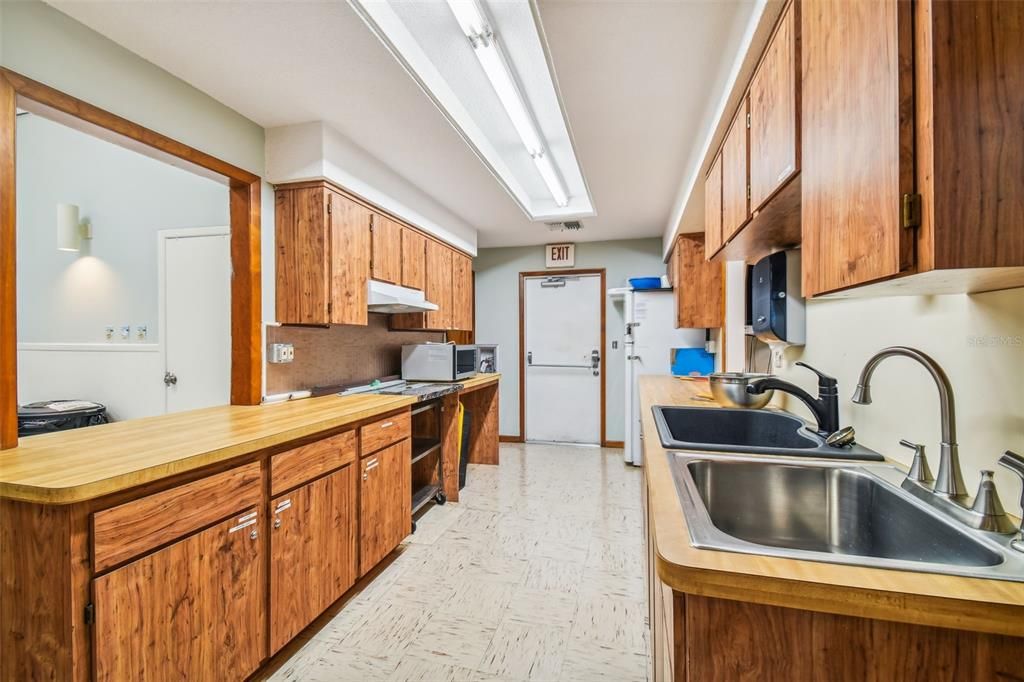 待售: $100,000 (2 贝兹, 2 浴室, 1088 平方英尺)