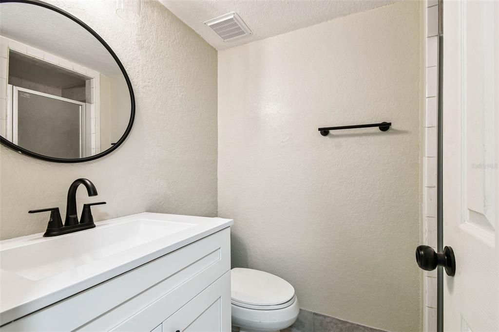 待售: $100,000 (2 贝兹, 2 浴室, 1088 平方英尺)