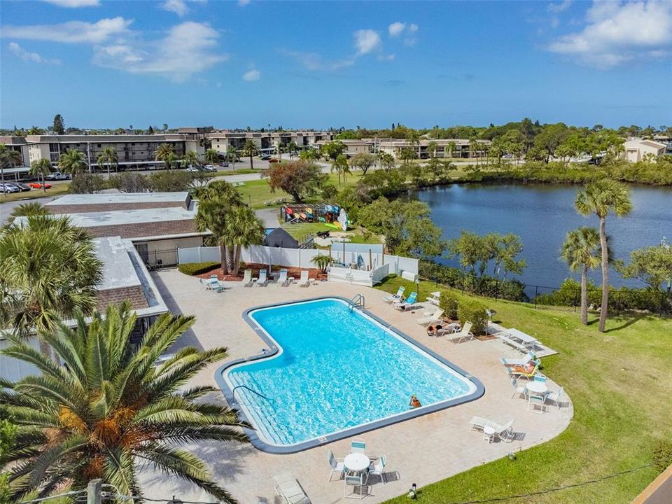 待售: $100,000 (2 贝兹, 2 浴室, 1088 平方英尺)