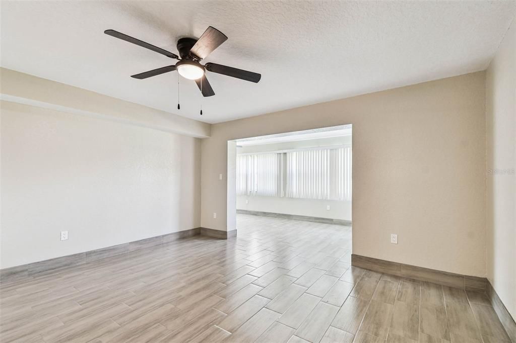 待售: $100,000 (2 贝兹, 2 浴室, 1088 平方英尺)