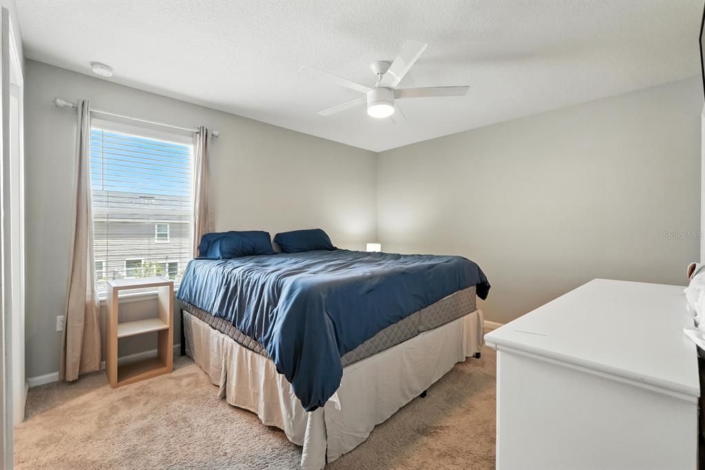 На продажу: $278,000 (3 спален, 2 ванн, 1354 Квадратных фут)