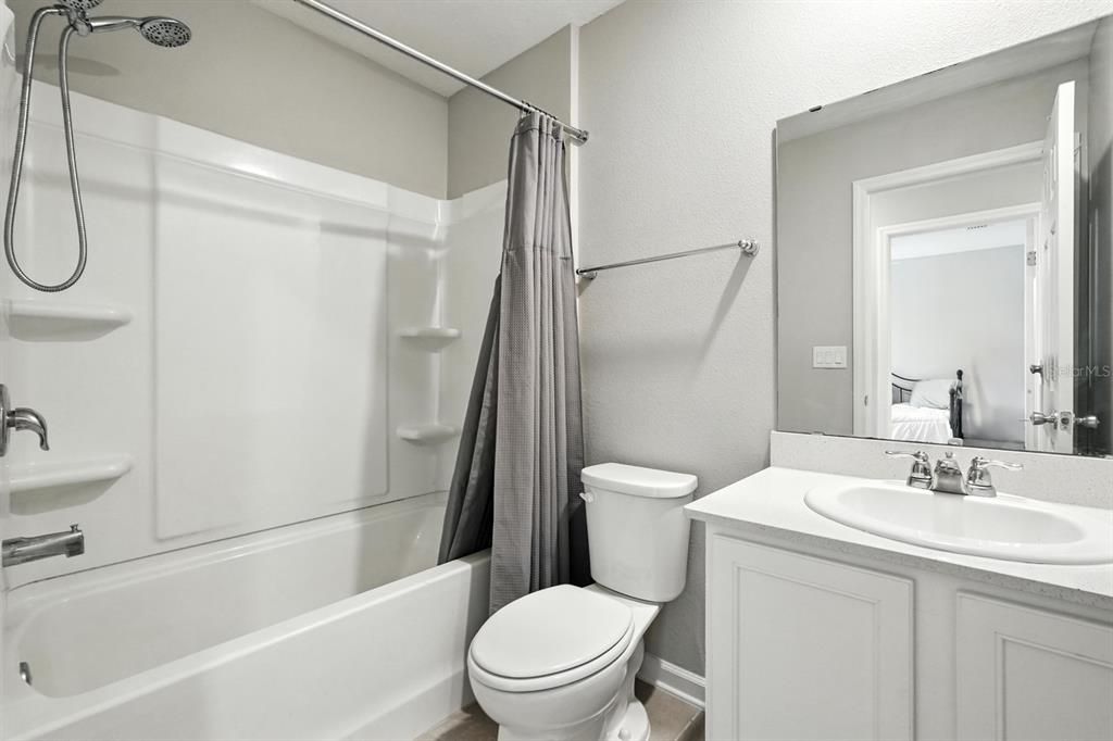 На продажу: $278,000 (3 спален, 2 ванн, 1354 Квадратных фут)