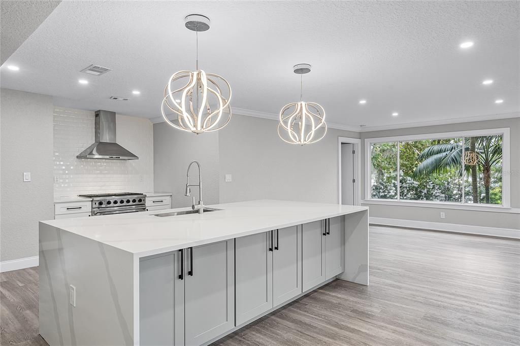 En Venta: $1,660,000 (5 camas, 4 baños, 3805 Pies cuadrados)