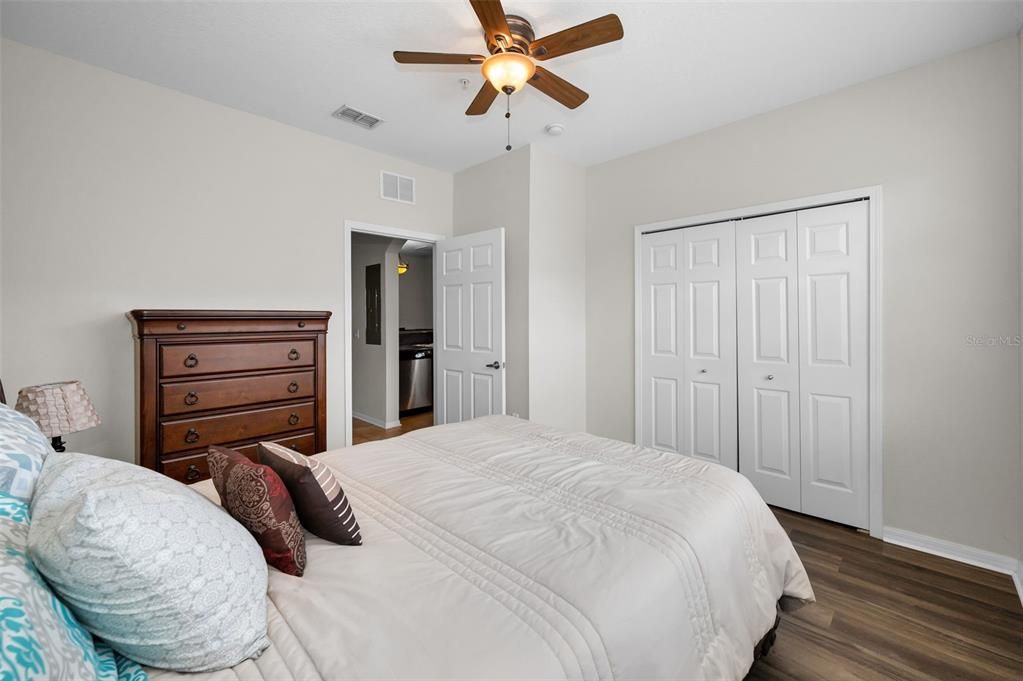 待售: $290,000 (3 贝兹, 3 浴室, 1710 平方英尺)