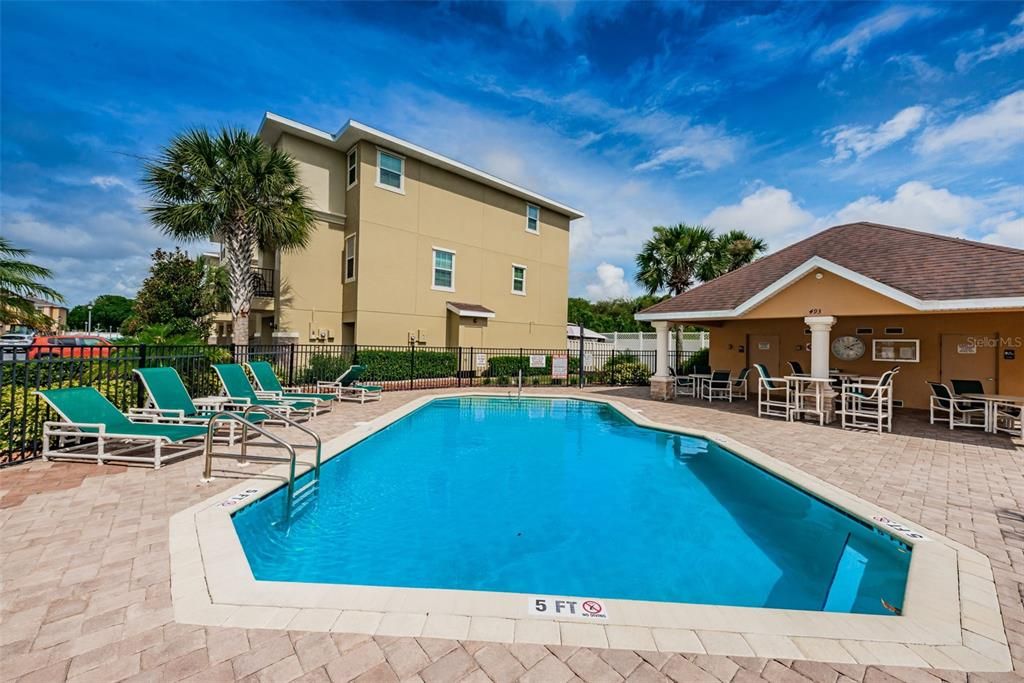 待售: $290,000 (3 贝兹, 3 浴室, 1710 平方英尺)