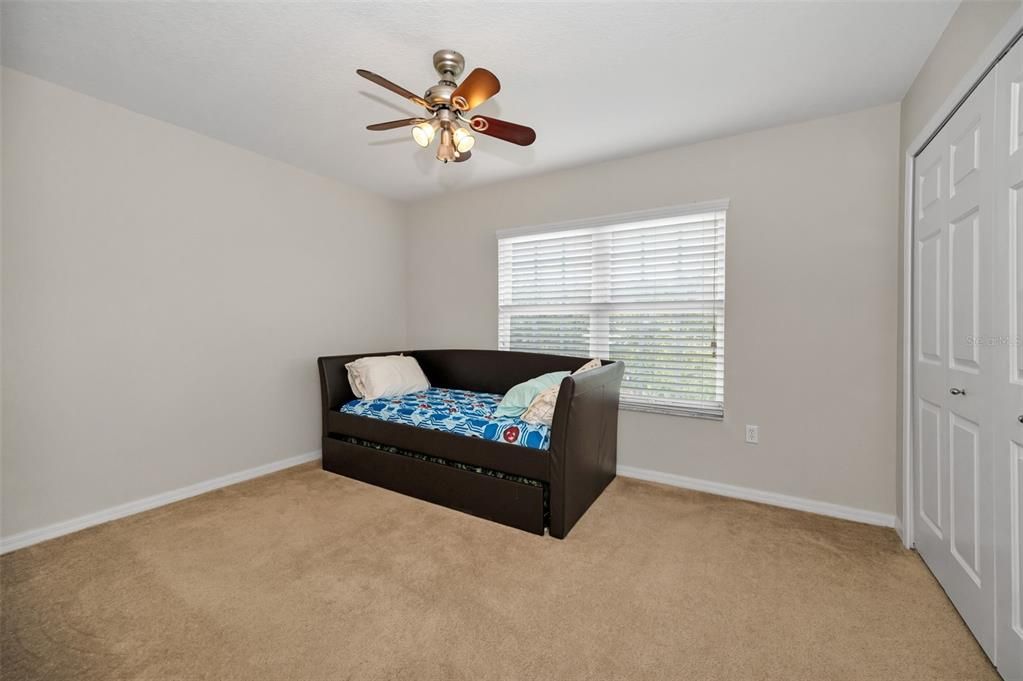 待售: $290,000 (3 贝兹, 3 浴室, 1710 平方英尺)