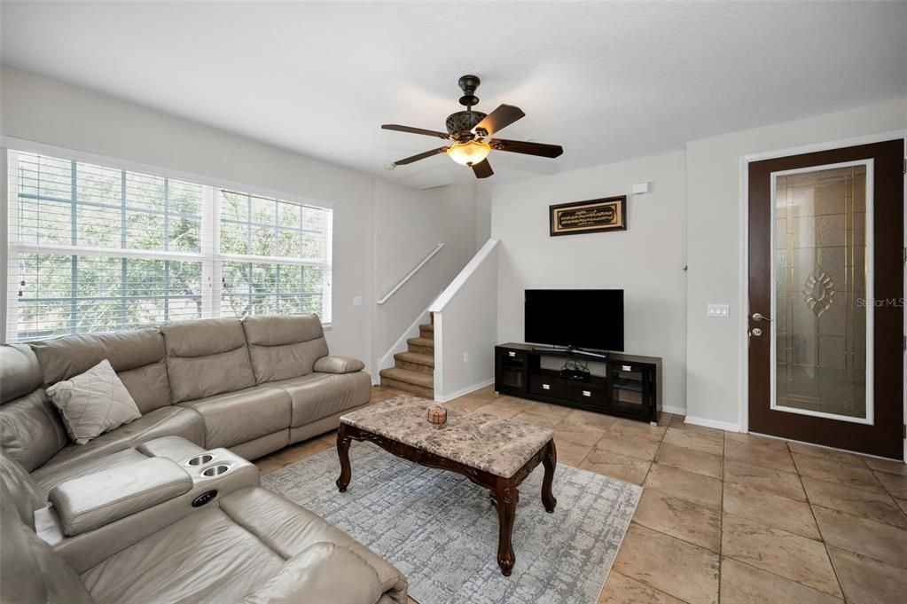 待售: $290,000 (3 贝兹, 3 浴室, 1710 平方英尺)