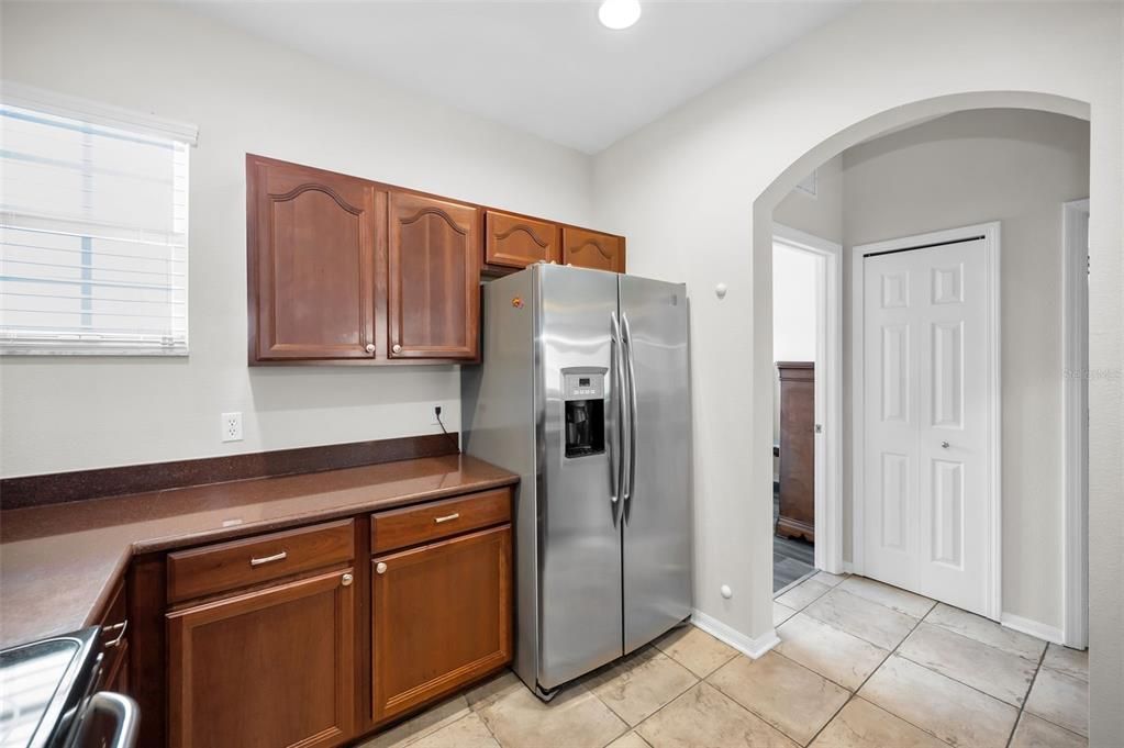 待售: $290,000 (3 贝兹, 3 浴室, 1710 平方英尺)