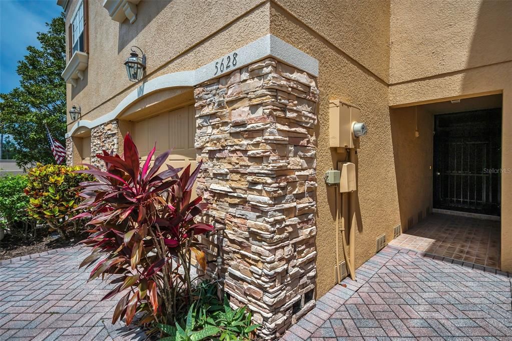 待售: $290,000 (3 贝兹, 3 浴室, 1710 平方英尺)