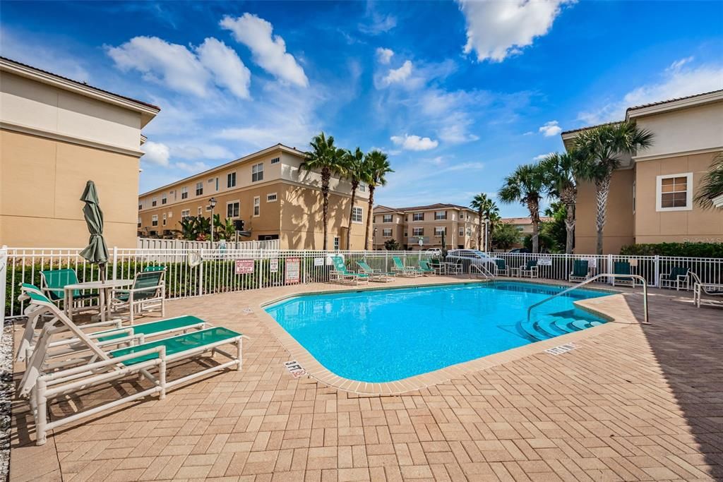 待售: $290,000 (3 贝兹, 3 浴室, 1710 平方英尺)