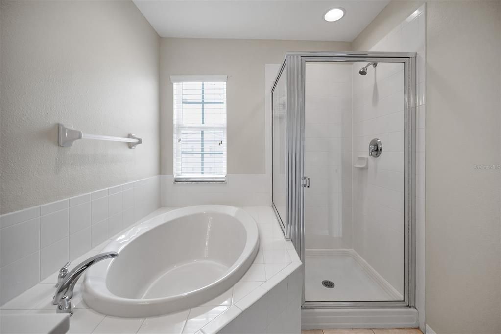 待售: $290,000 (3 贝兹, 3 浴室, 1710 平方英尺)