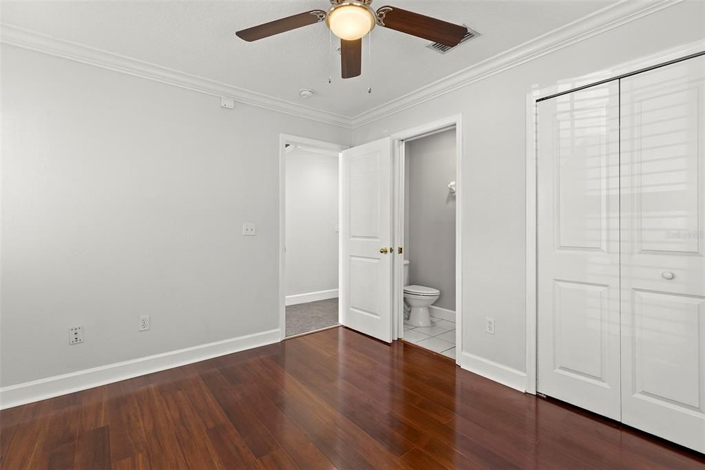 Active With Contract: $3,700 (3 beds, 2 baths, 1528 Square Feet)