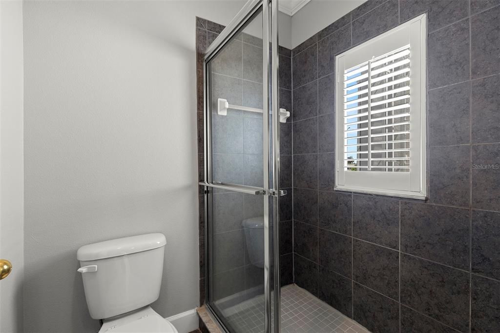 Active With Contract: $3,700 (3 beds, 2 baths, 1528 Square Feet)