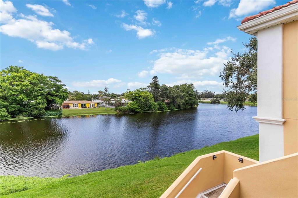 В аренду: $2,600 (2 спален, 2 ванн, 1058 Квадратных фут)