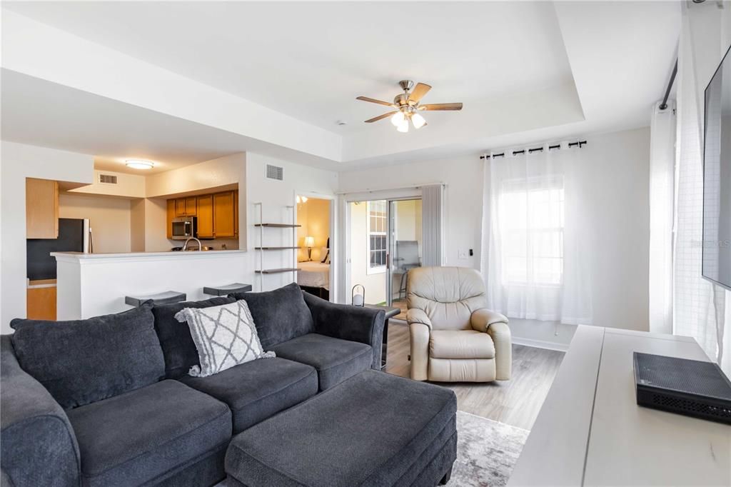 В аренду: $2,600 (2 спален, 2 ванн, 1058 Квадратных фут)