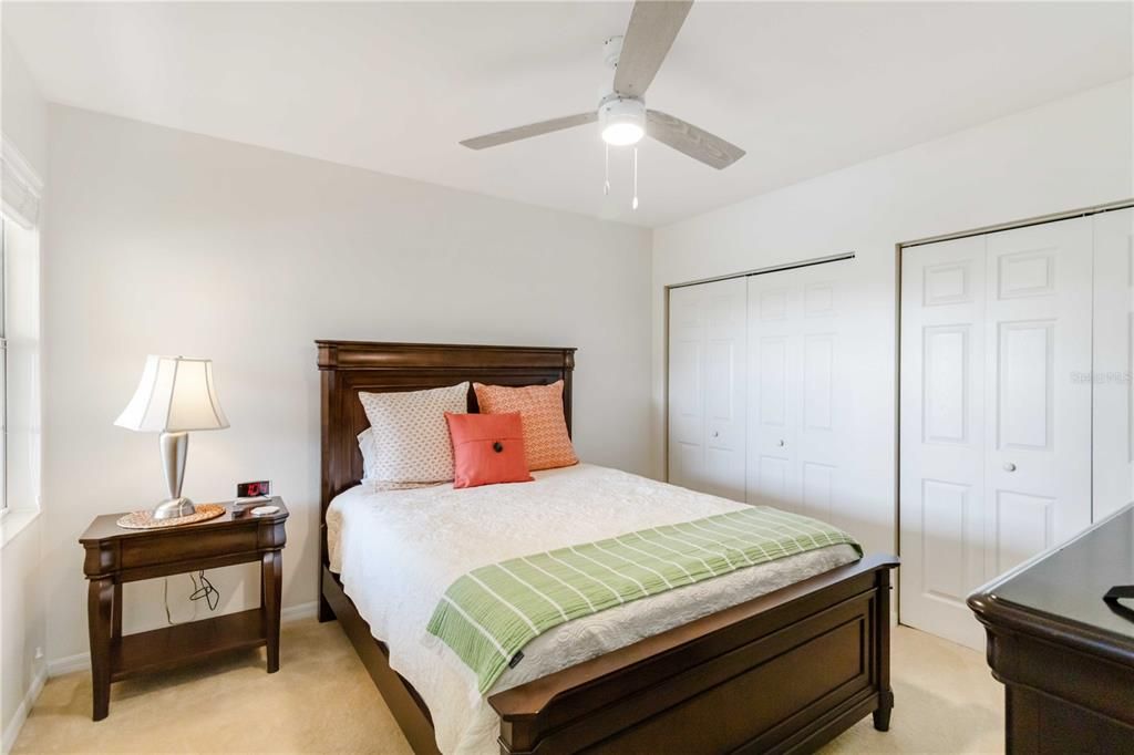 В аренду: $2,600 (2 спален, 2 ванн, 1058 Квадратных фут)