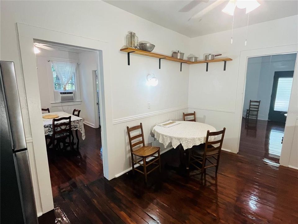 For Rent: $5,500 (5 beds, 4 baths, 3200 Square Feet)