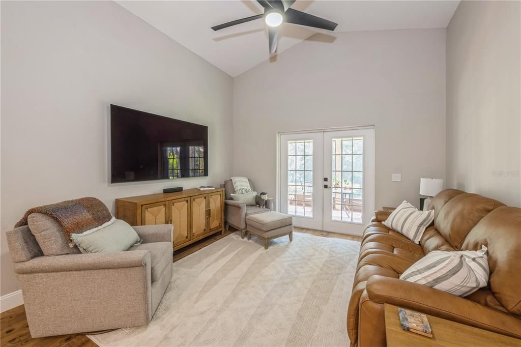 Active With Contract: $385,000 (4 beds, 2 baths, 1894 Square Feet)