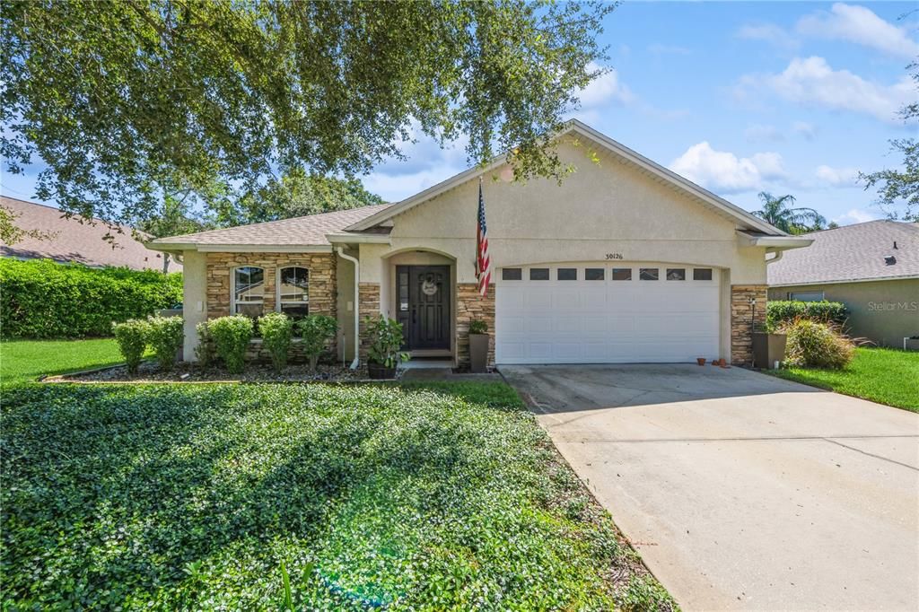 Active With Contract: $385,000 (4 beds, 2 baths, 1894 Square Feet)