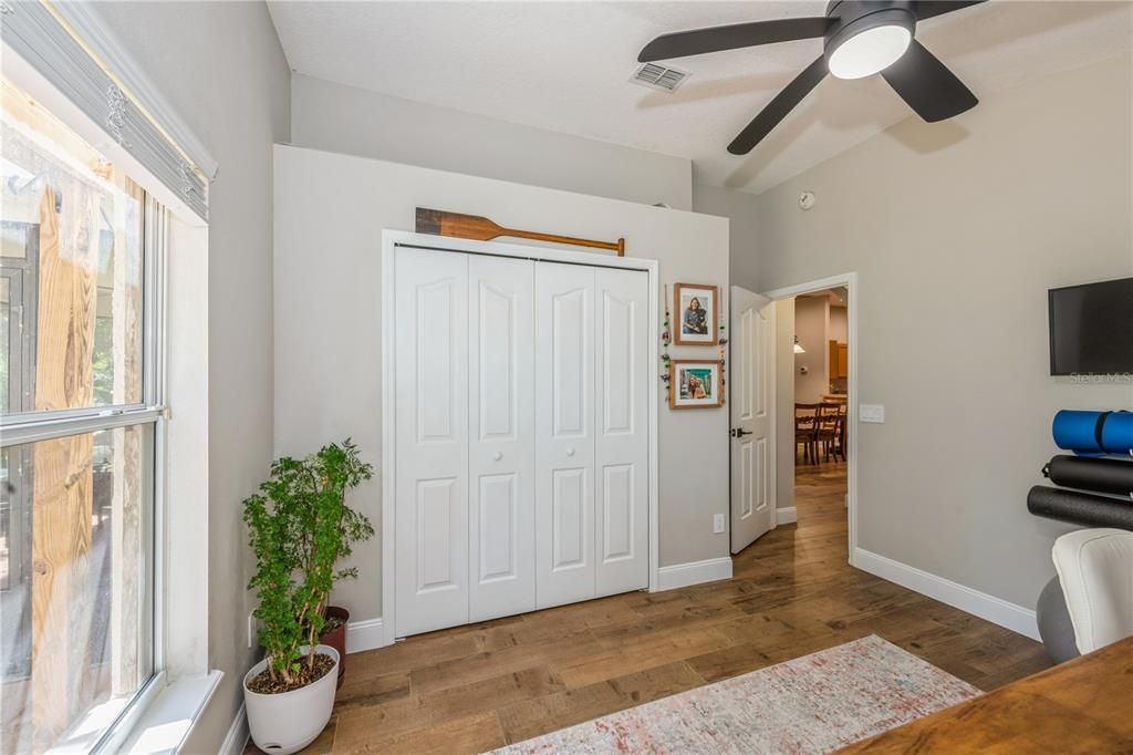 Active With Contract: $385,000 (4 beds, 2 baths, 1894 Square Feet)