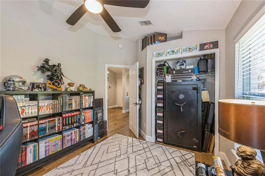 Active With Contract: $385,000 (4 beds, 2 baths, 1894 Square Feet)