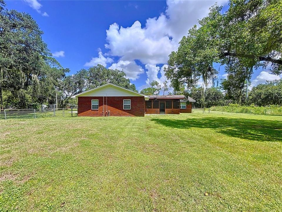 待售: $529,000 (4 贝兹, 3 浴室, 2282 平方英尺)