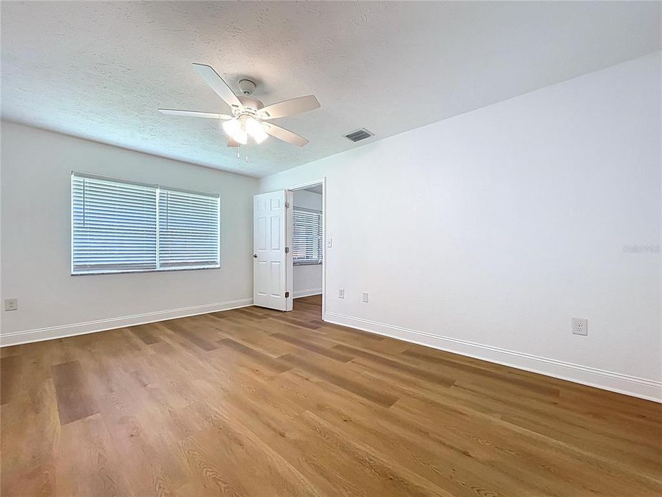 待售: $529,000 (4 贝兹, 3 浴室, 2282 平方英尺)