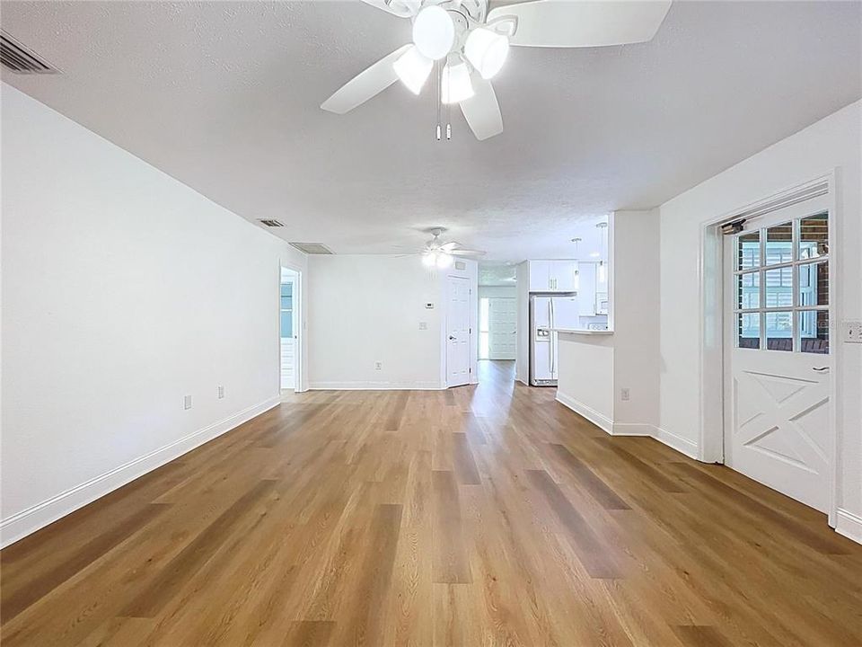 待售: $529,000 (4 贝兹, 3 浴室, 2282 平方英尺)