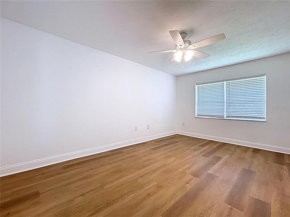 待售: $529,000 (4 贝兹, 3 浴室, 2282 平方英尺)