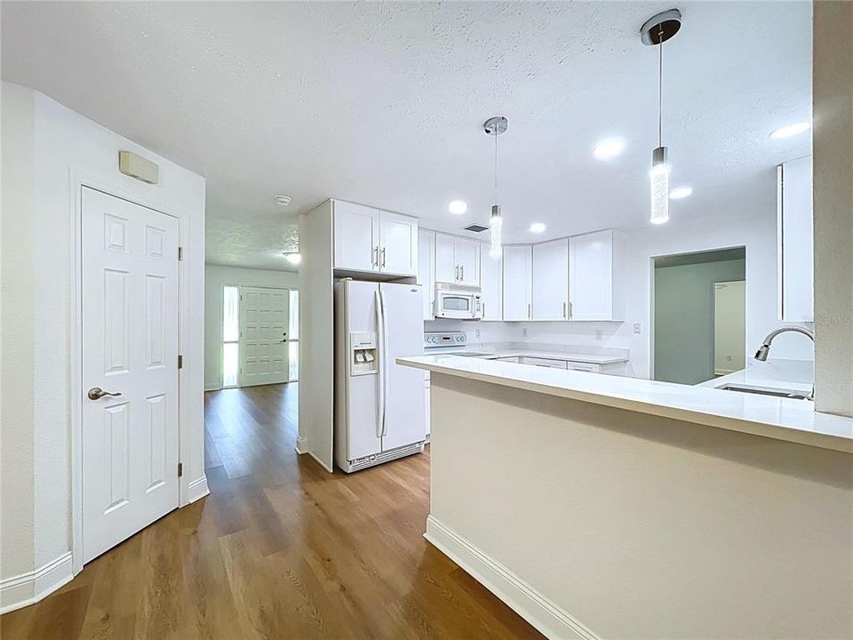 待售: $529,000 (4 贝兹, 3 浴室, 2282 平方英尺)