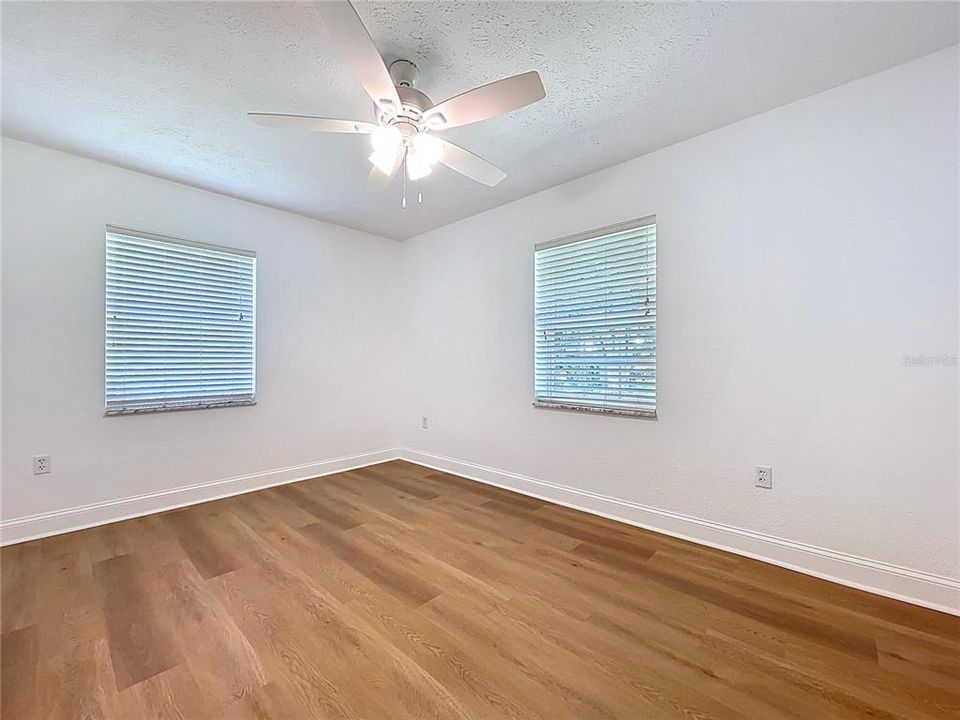 待售: $529,000 (4 贝兹, 3 浴室, 2282 平方英尺)