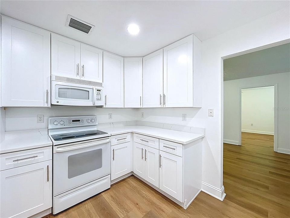 待售: $529,000 (4 贝兹, 3 浴室, 2282 平方英尺)