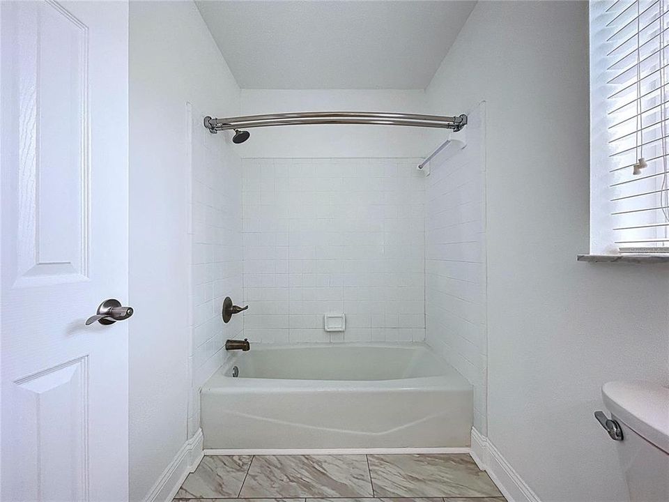 待售: $529,000 (4 贝兹, 3 浴室, 2282 平方英尺)