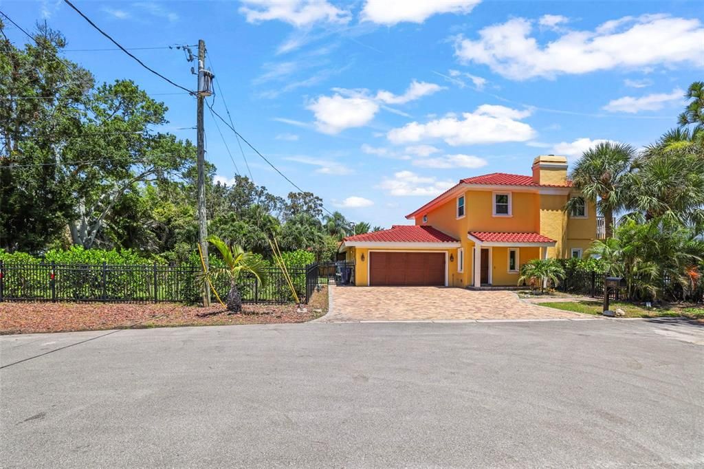 На продажу: $2,000,000 (4 спален, 3 ванн, 3206 Квадратных фут)