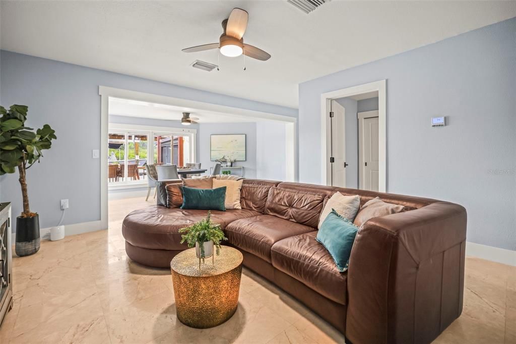 На продажу: $2,000,000 (4 спален, 3 ванн, 3206 Квадратных фут)