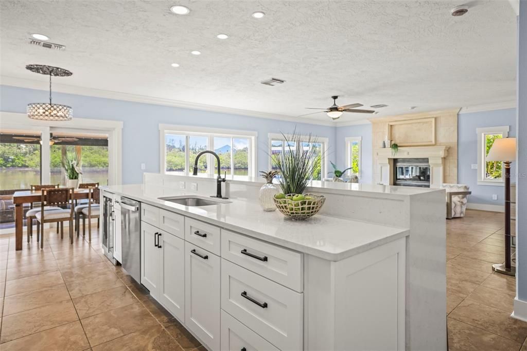 На продажу: $2,000,000 (4 спален, 3 ванн, 3206 Квадратных фут)