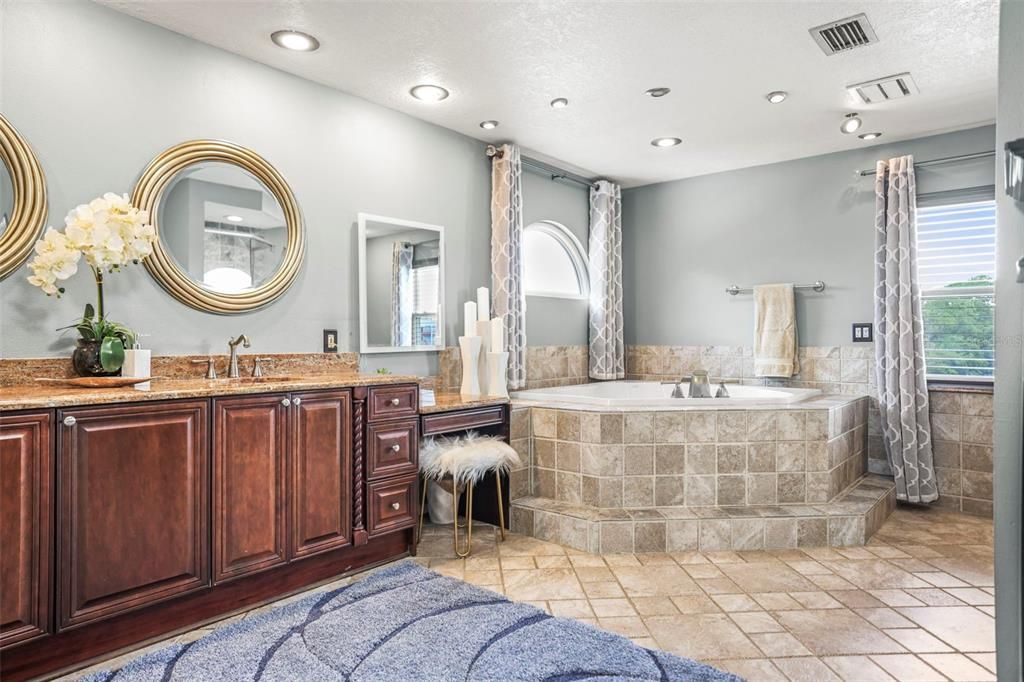 На продажу: $2,000,000 (4 спален, 3 ванн, 3206 Квадратных фут)