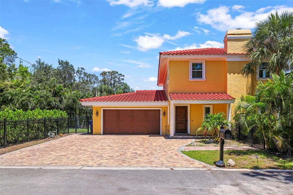 На продажу: $2,000,000 (4 спален, 3 ванн, 3206 Квадратных фут)