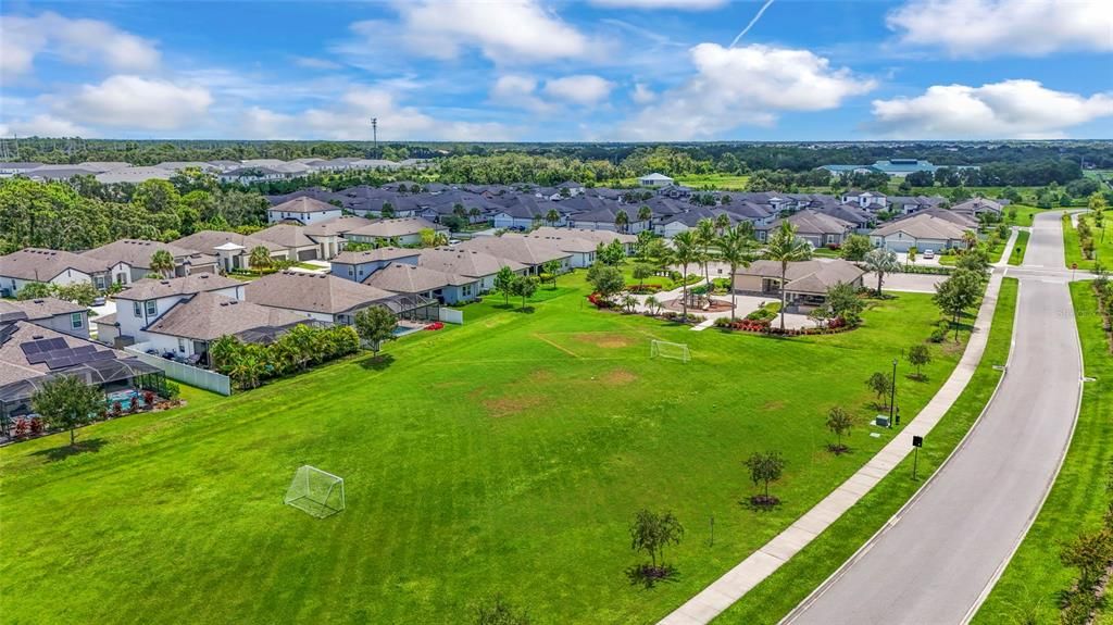 Activo con contrato: $750,000 (4 camas, 4 baños, 2941 Pies cuadrados)