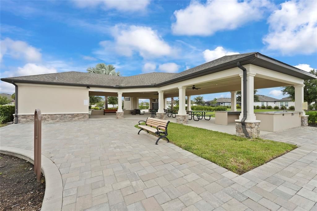 Activo con contrato: $750,000 (4 camas, 4 baños, 2941 Pies cuadrados)