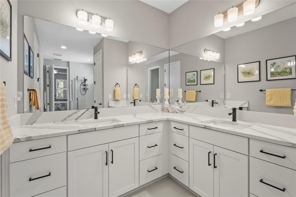 Activo con contrato: $750,000 (4 camas, 4 baños, 2941 Pies cuadrados)