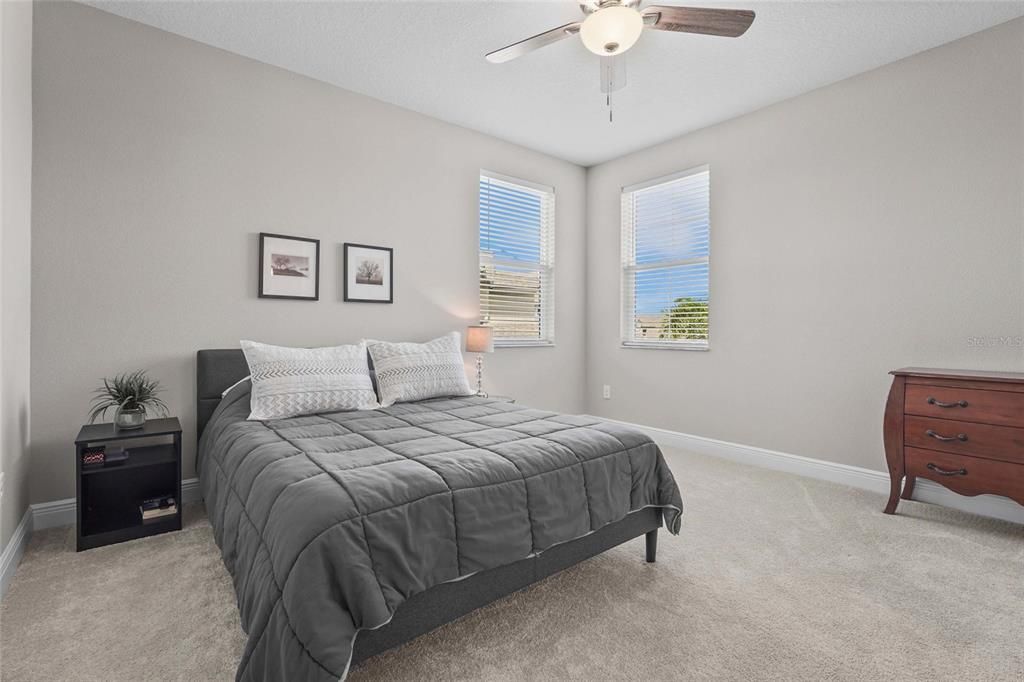 Activo con contrato: $750,000 (4 camas, 4 baños, 2941 Pies cuadrados)